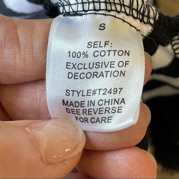 See and Be Seen Striped Top with Tassel Trim - S - Picture 6 of 10